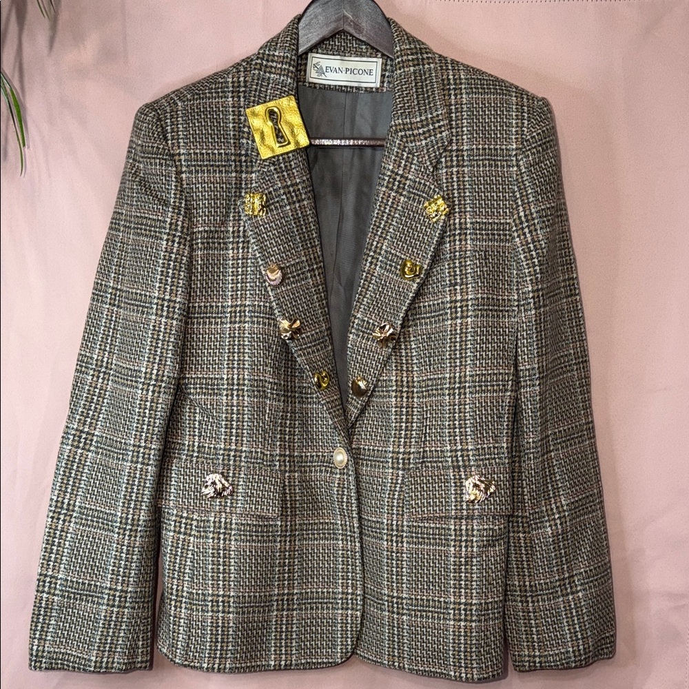 Evan Picone Plaid Runway Curated Blazer – Aybar’s Glamour Edit